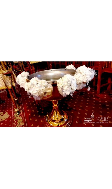 Decor cristelnita botez cu hortensii albe flori silver dantela alba si aplicatii pene fulgi albi 5